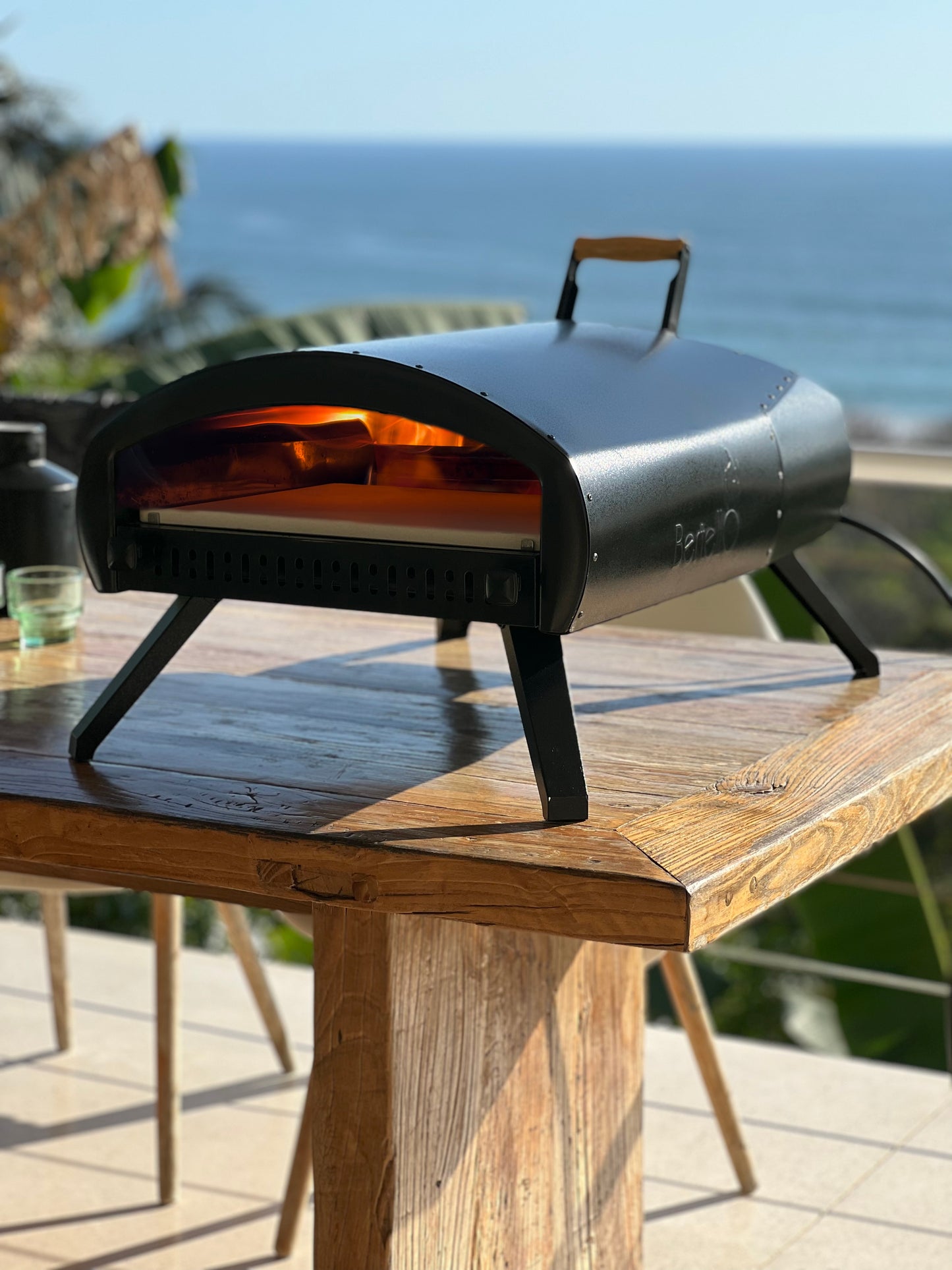 Bertello Grande 16" Outdoor Pizza Oven - Gas & Wood Fired Simultaneously - Outdoor Pizza Oven AS SEEN ON SHARK TANK - PATENTED